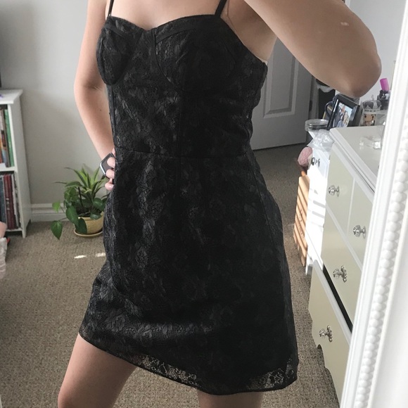 NWT A&E Black Lace Dress - Picture 2 of 8
